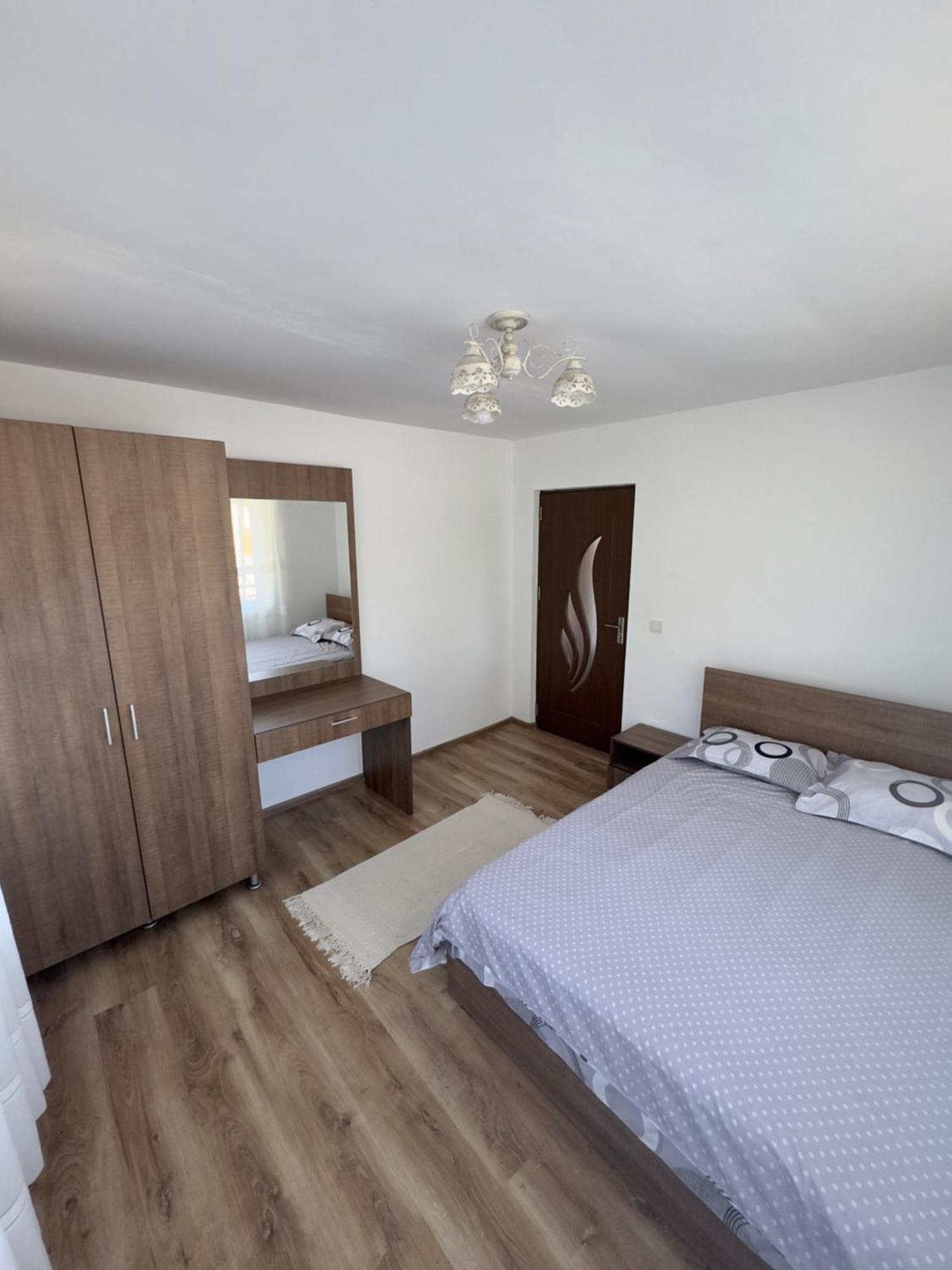 Casa Lucia Hotell Ocnele Mari Exteriör bild