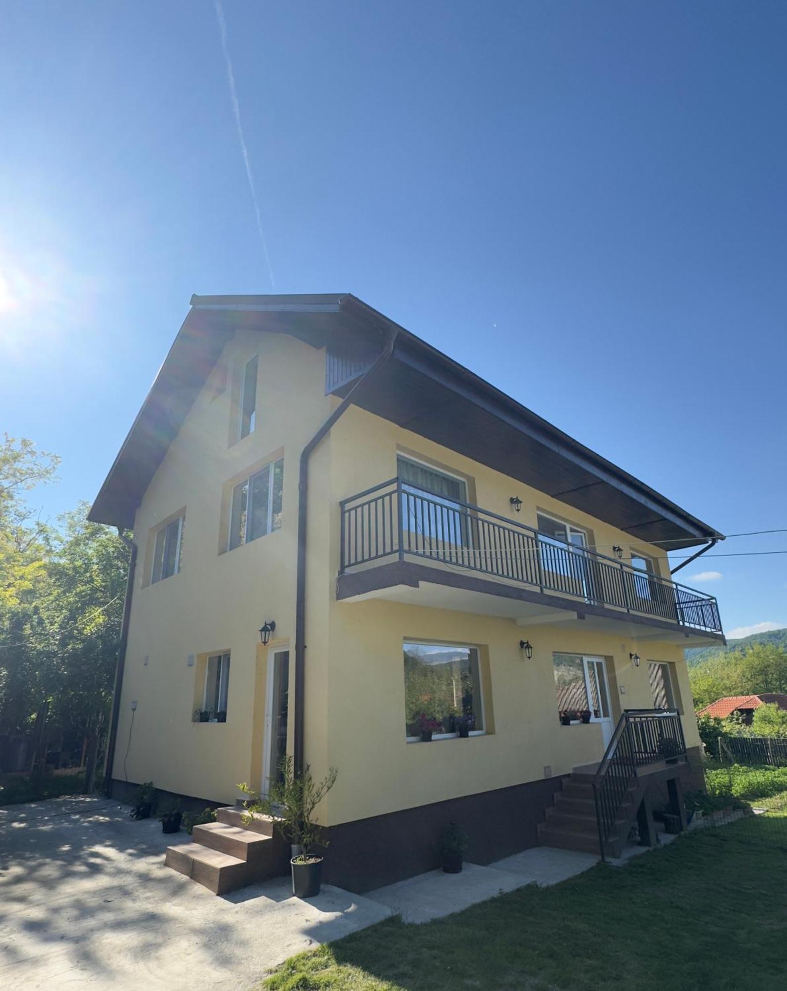 Casa Lucia Hotell Ocnele Mari Exteriör bild